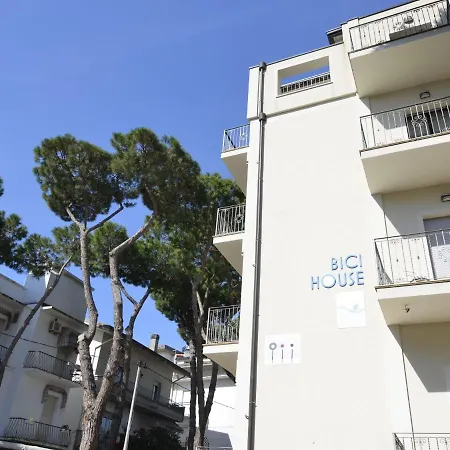 Homely In Italy Near 카톨리카